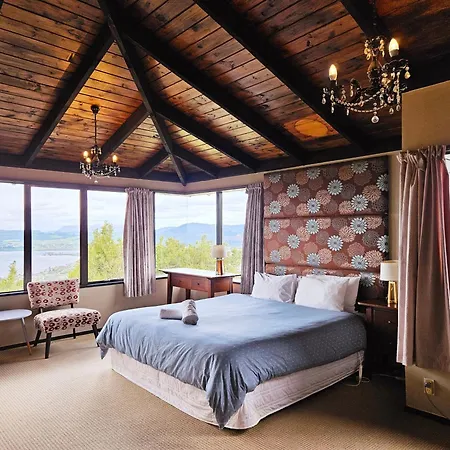 Aorangi Mountain Lodge